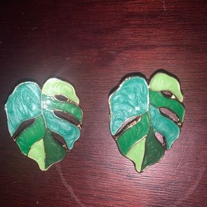 Monstera plant earrings